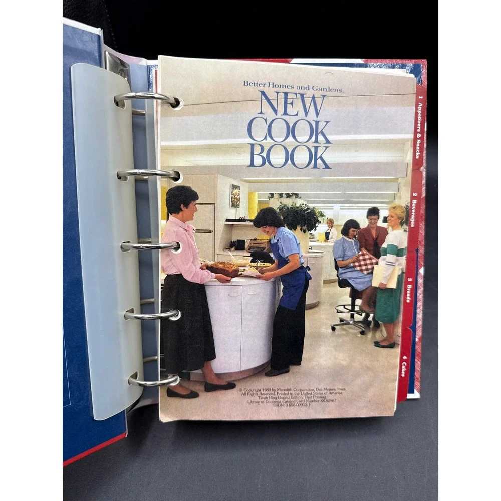 Vintage Better Homes and Gardens New Cook Book 10th Edition 5 Ring Binder 1989